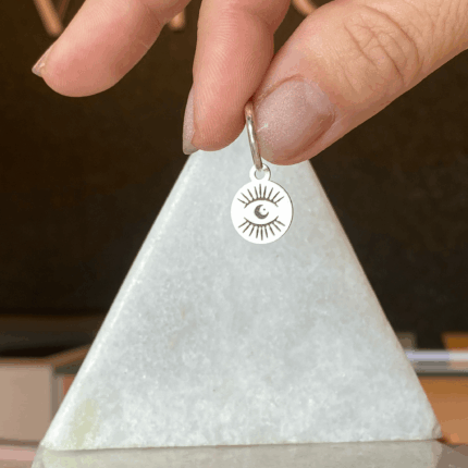 ARGOLA COM OLHO REDONDO PENDURADO